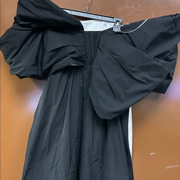 Marchesa Notte Cape Back Column Gown Dress Size 6 - Picture 8 of 14